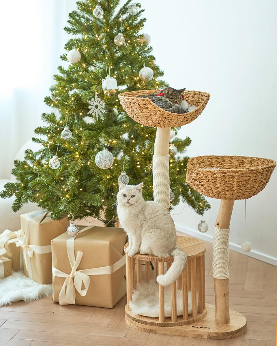Premium Natural Wood Cat Climbing Tower with Spacious Wicker Nest